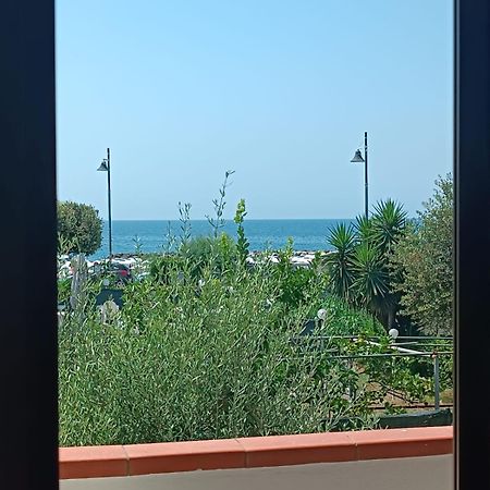 Profumo Di Mare Formia Exterior foto